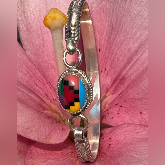 SOLD ZUNI Native American sterling silver bracelet with inlay accent - Picture 8 of 8